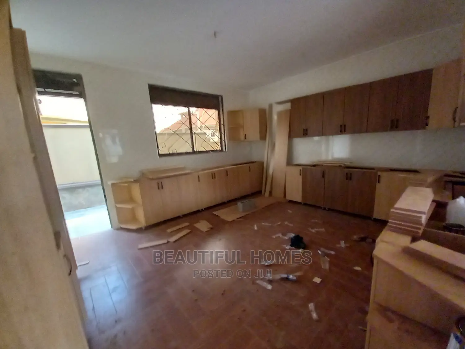 Furnished 6bdrm Mansion in Najjera Prime, Central Division for Sale in Central Division