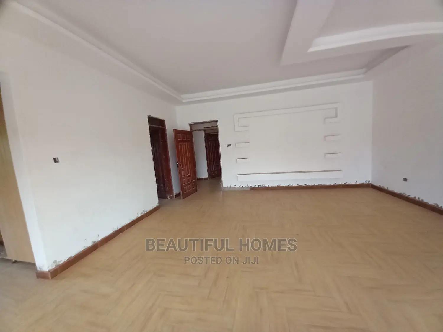 Furnished 6bdrm Mansion in Corporate Class, Central Division for Sale in Central Division