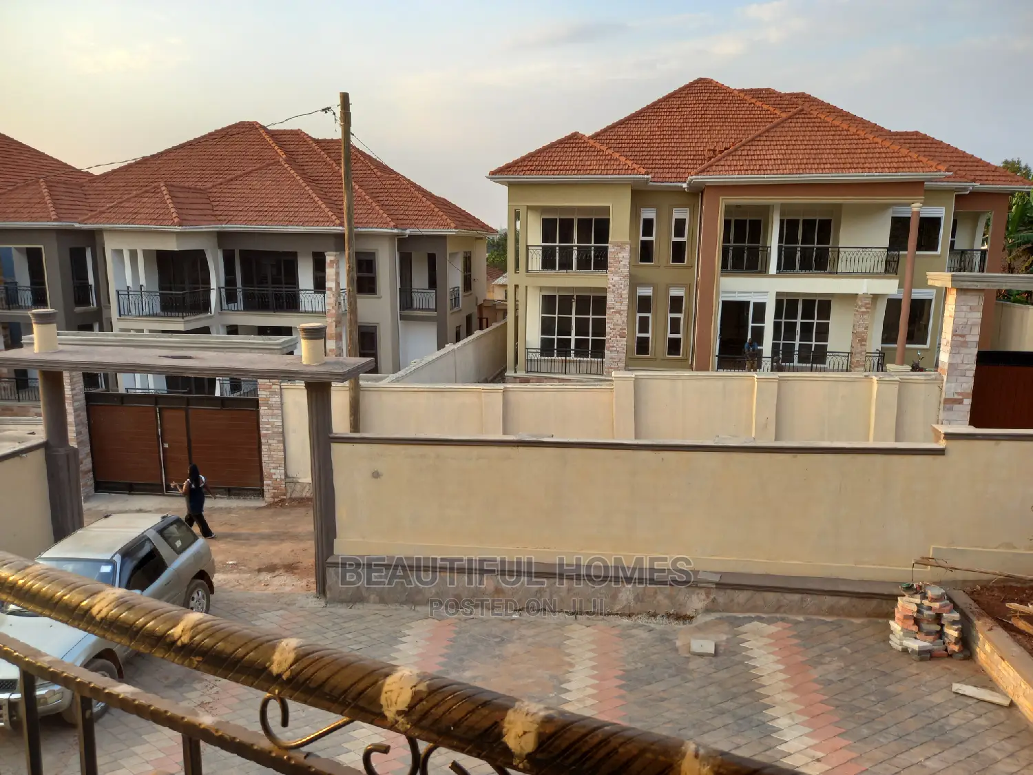 Furnished 6bdrm House in One Class, Central Division for Sale in Central Division