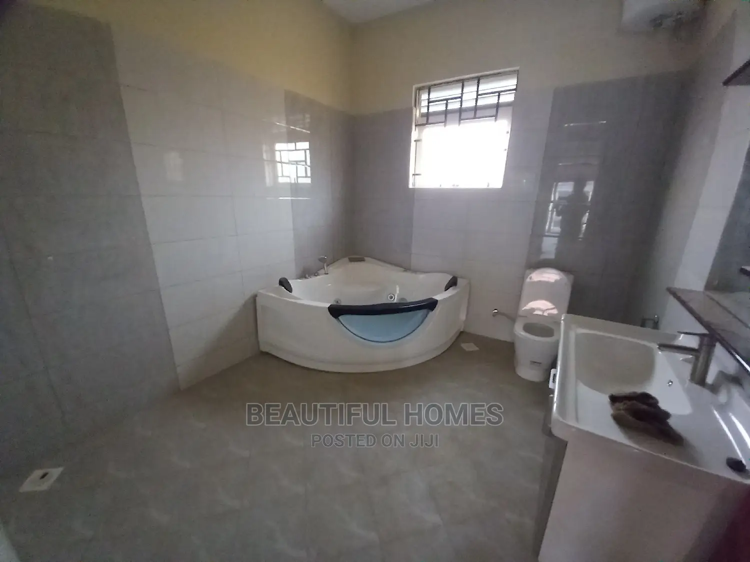 Furnished 6bdrm Mansion in Najjera Gated Estate, Nakawa for Sale in Nakawa