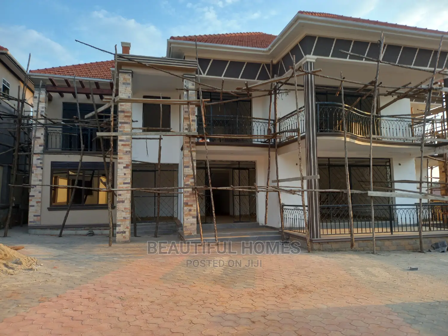 Furnished 6bdrm Mansion in Diplomat Estate, Kira for Sale in Kira