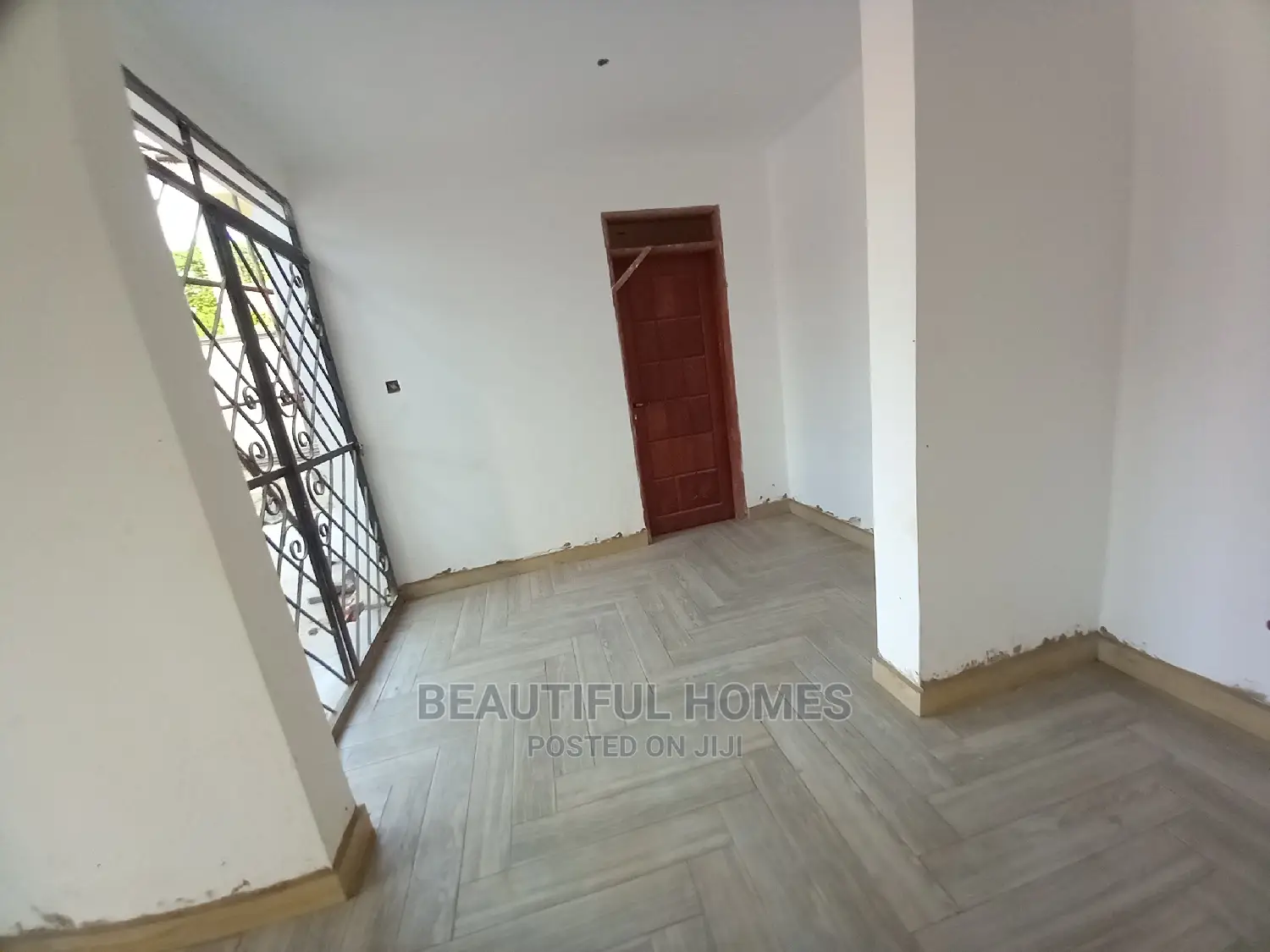 Furnished 6bdrm Mansion in Diplomat Estate, Kira for Sale in Kira
