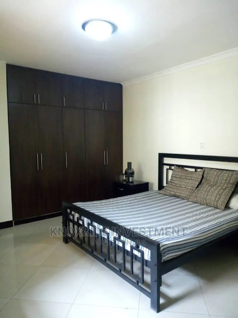 8bdrm Bungalow in Knoxide, Central Division for Sale in Central Division