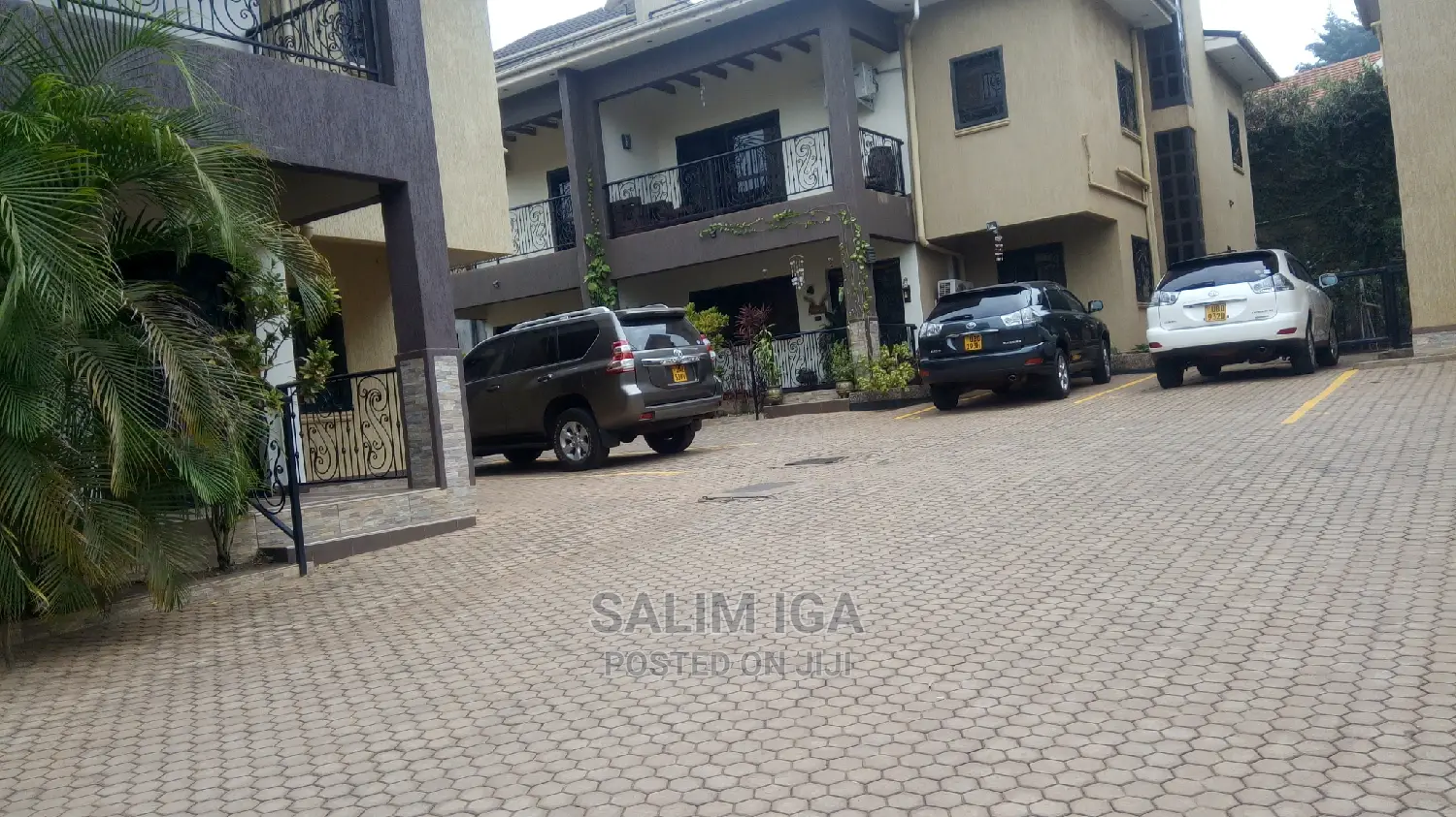 Furnished 4bdrm Townhouse/Terrace in Kololo Property, Central Division in Central Division