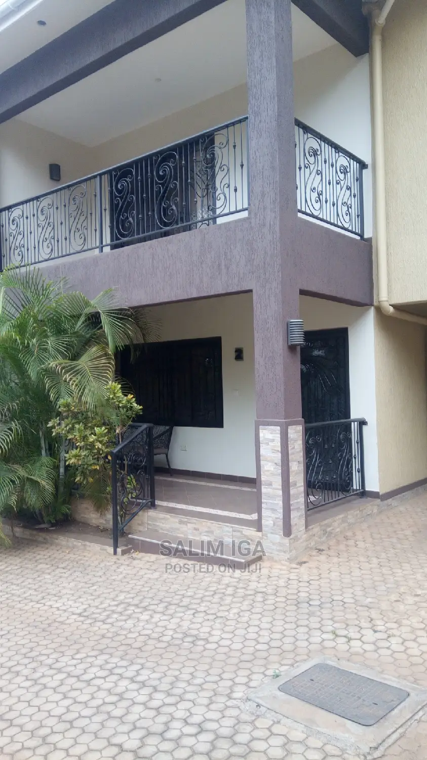 Furnished 4bdrm Townhouse/Terrace in Kololo Property, Central Division in Central Division