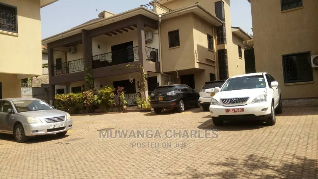 Furnished 4bdrm Duplex in Fs Properties Ltd, Central Division for Rent in Central Division