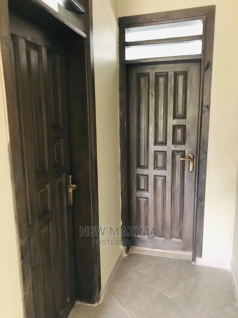 6bdrm Block of Flats in Buziga Konge, Division B for sale in Division B