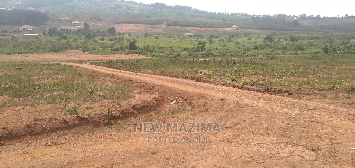 Kitende Ntebe Rd Prime Estate Ready Private Title on Table in Division A