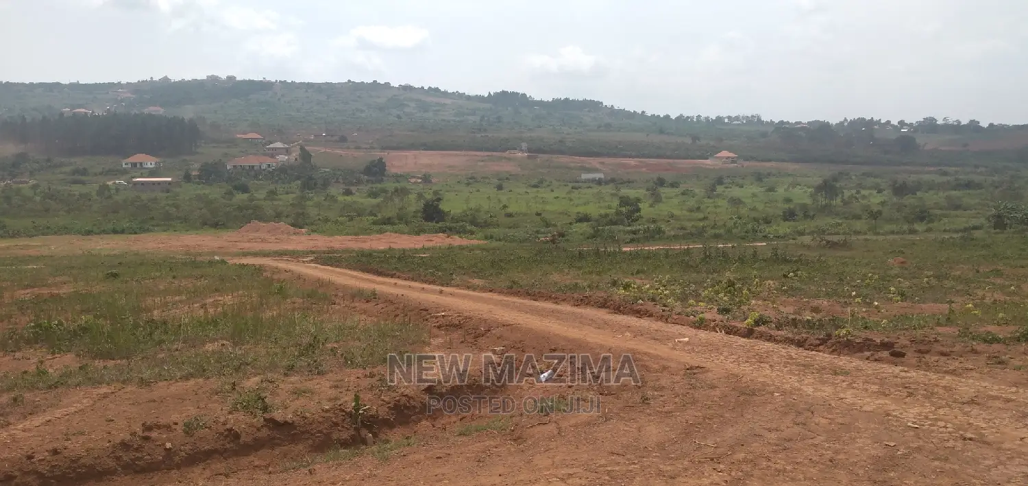 Kitende Ntebe Rd Prime Estate Ready Private Title on Table in Division A