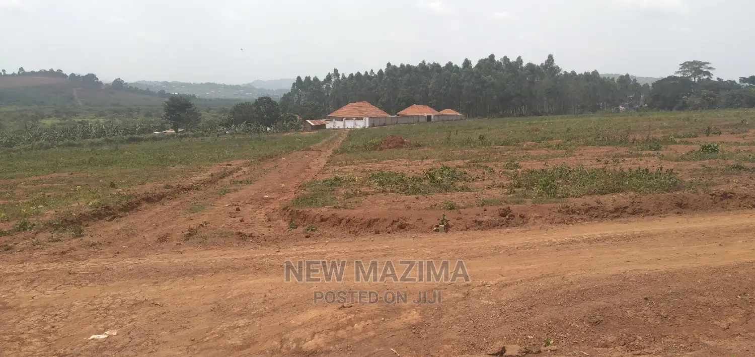 Kitende Ntebe Rd Prime Estate Ready Private Title on Table in Division A
