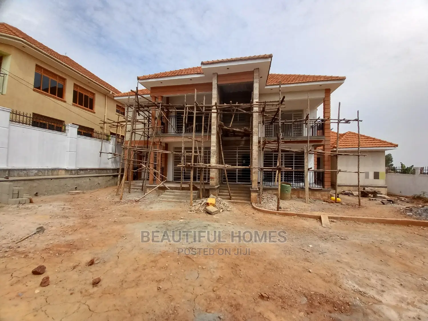 Furnished 6bdrm Mansion in Kira Wealthy for Sale in Kira