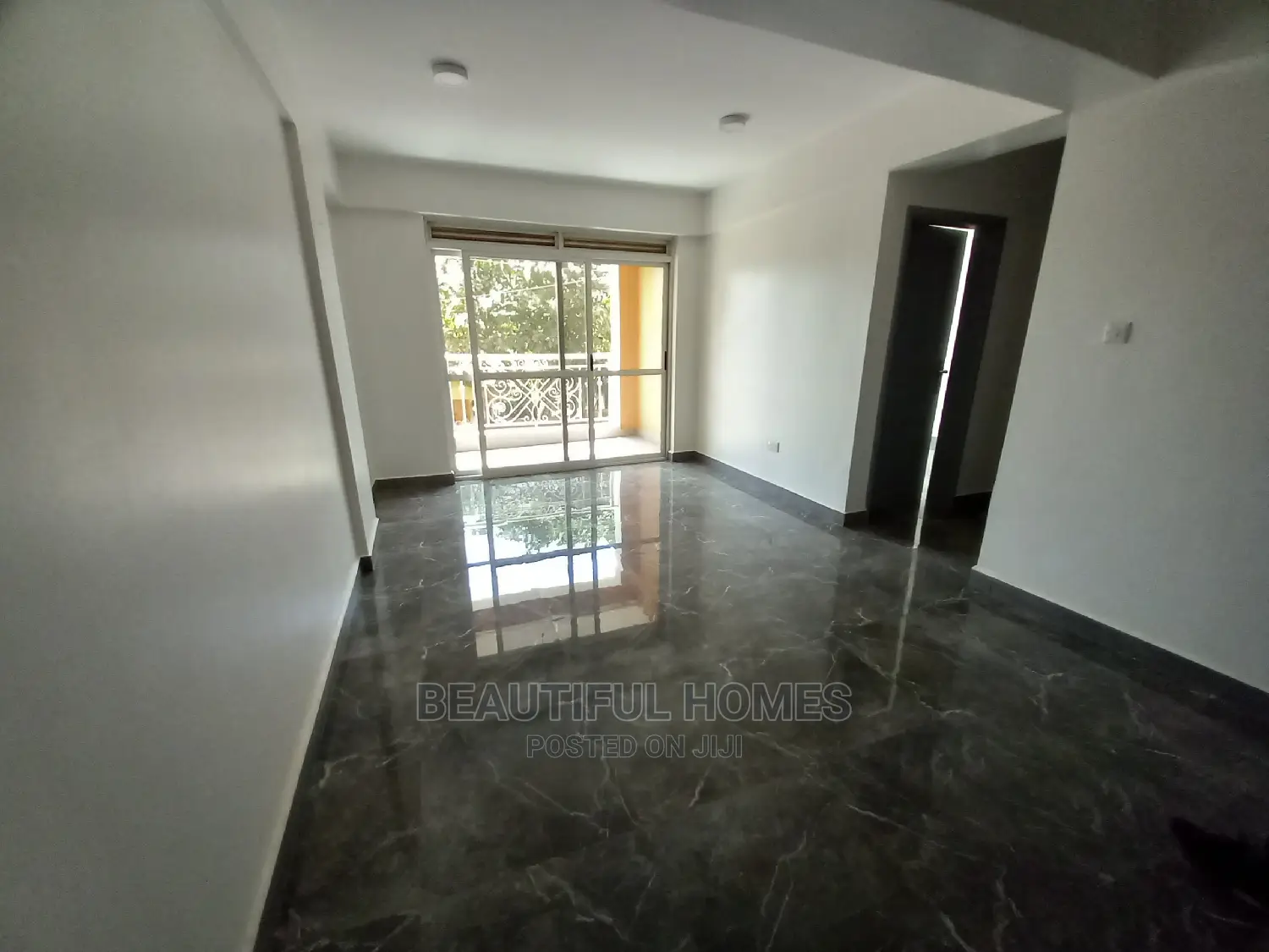 Furnished 2bdrm Condo in Bukoto, Central Division for Sale in Central Division