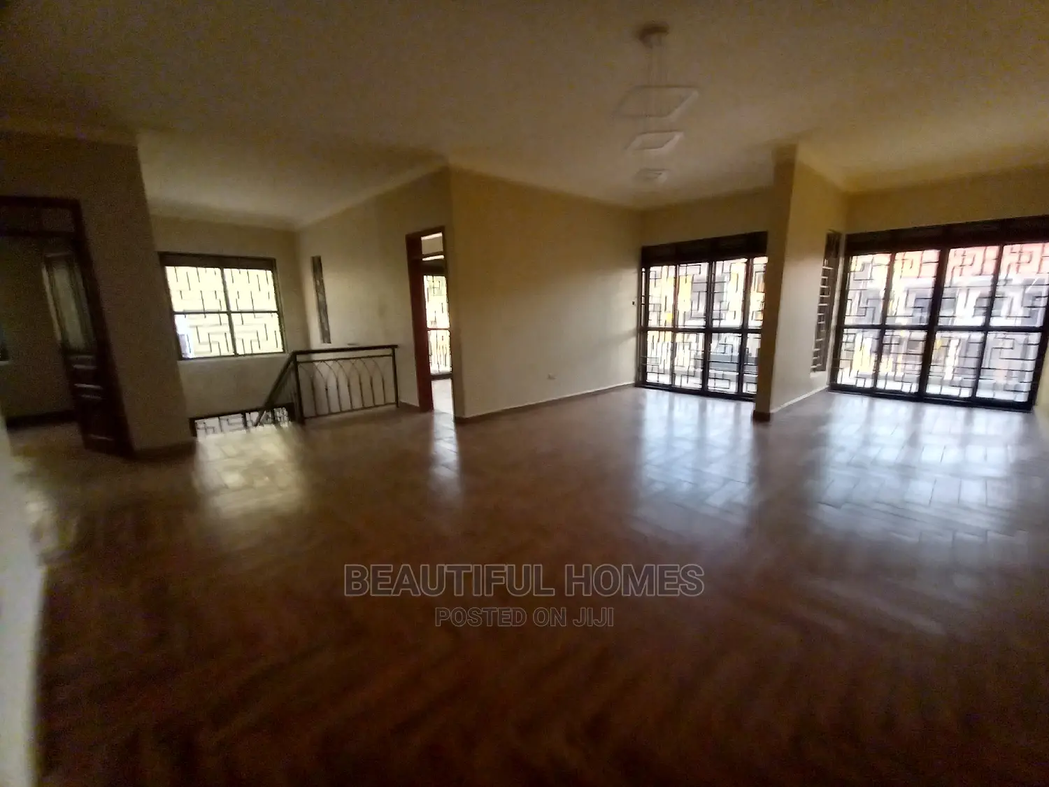 Furnished 6bdrm Mansion in Kira Wealthy for Sale in Kira