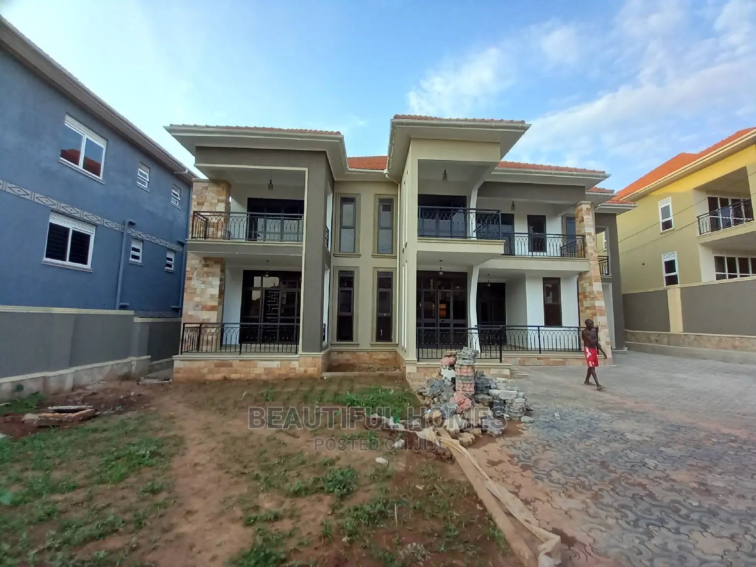 Furnished 6bdrm Mansion in Ministers Village, Kira for Sale in Kira