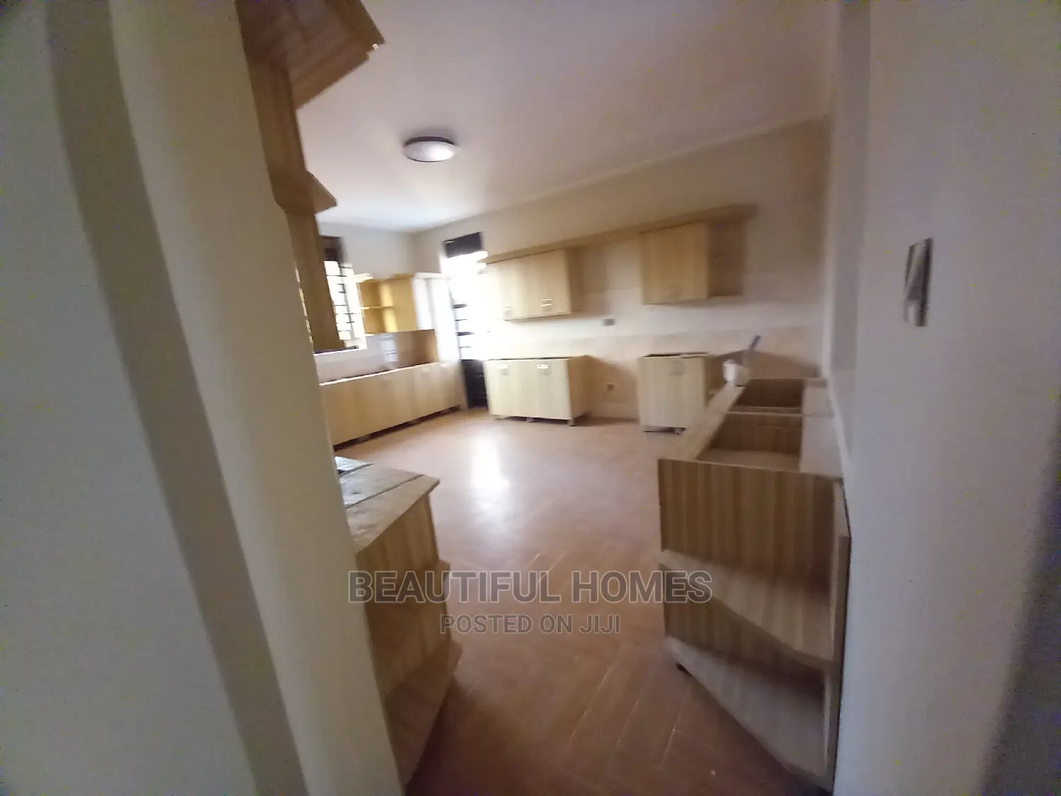 Furnished 6bdrm Mansion in Ministers Village, Kira for Sale in Kira
