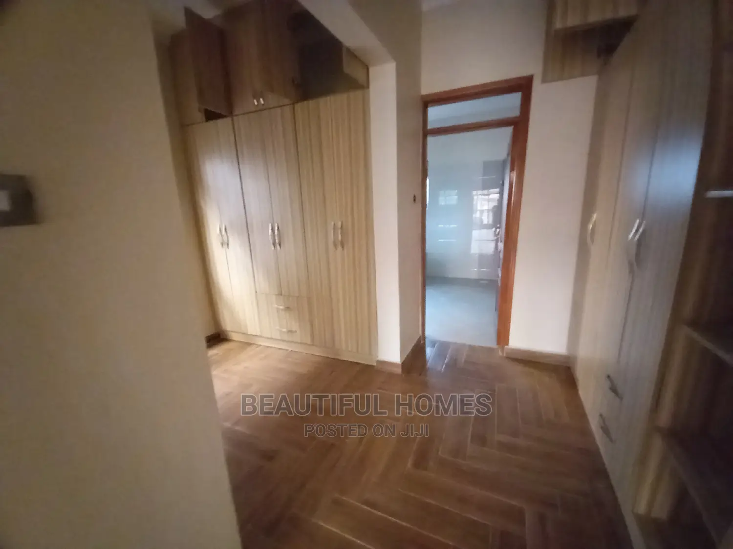 Furnished 6bdrm Mansion in Ministers Village, Kira for Sale in Kira