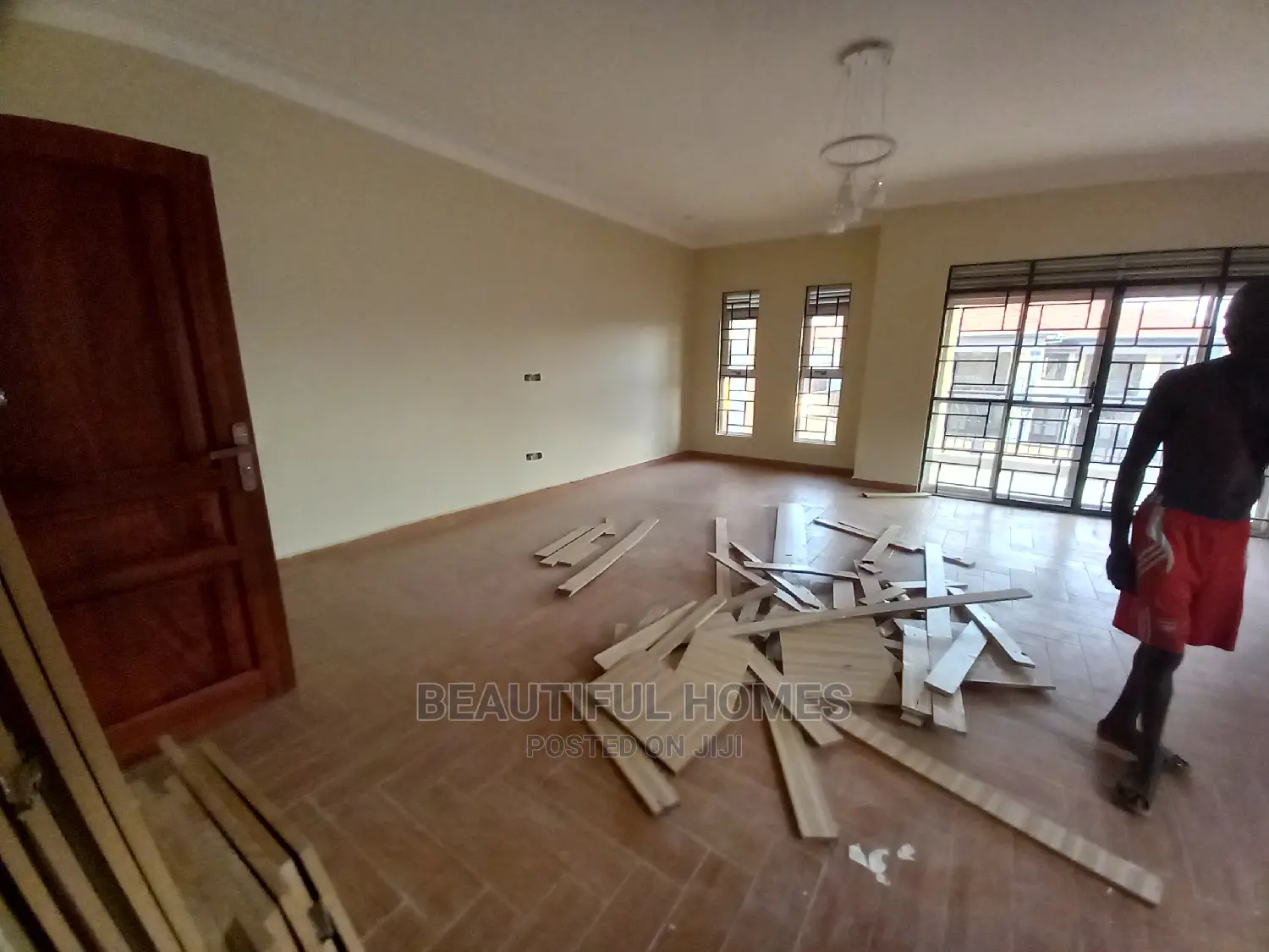 Furnished 6bdrm Mansion in Najjera Gated Estate, Central Division in Central Division