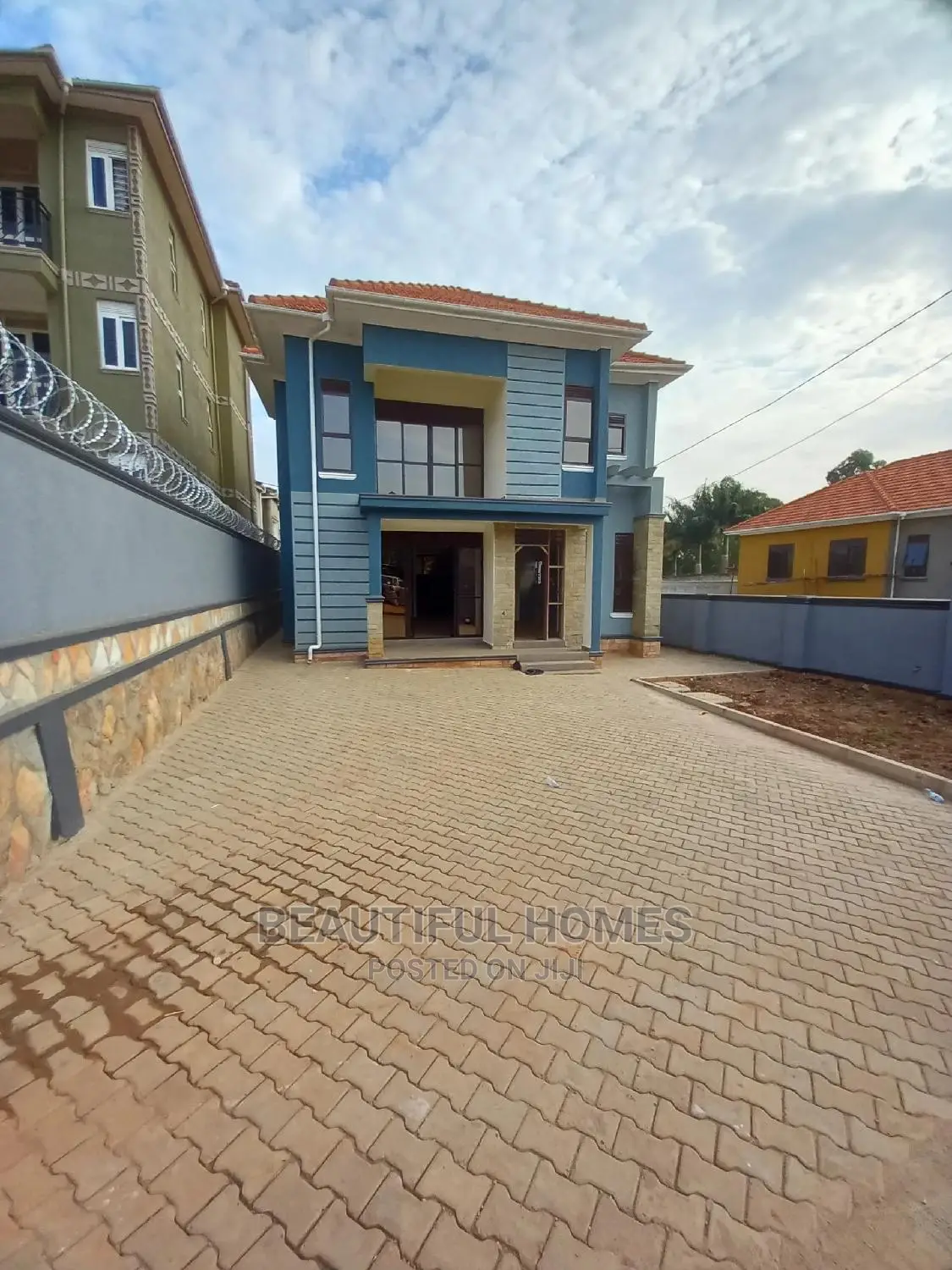 Furnished 4bdrm Duplex in Najjera, Central Division for Sale in Central Division