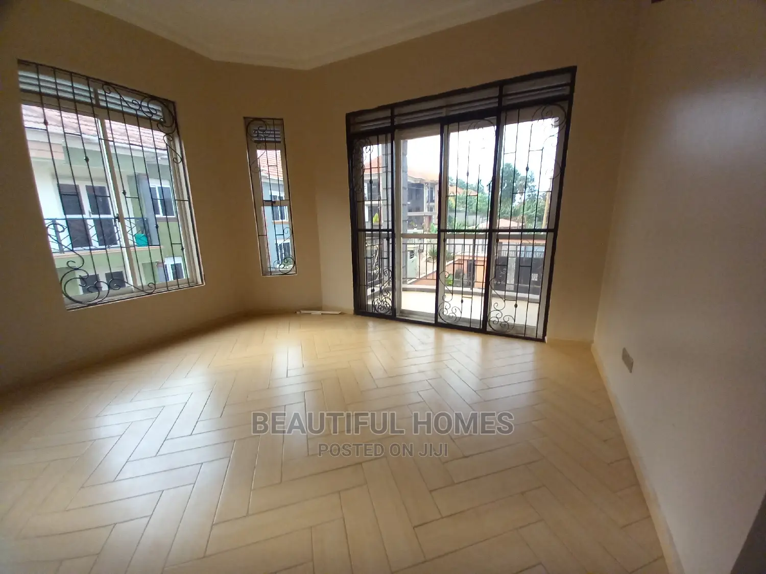 Furnished 6bdrm Mansion in Kisaasi, Central Division for Sale in Central Division
