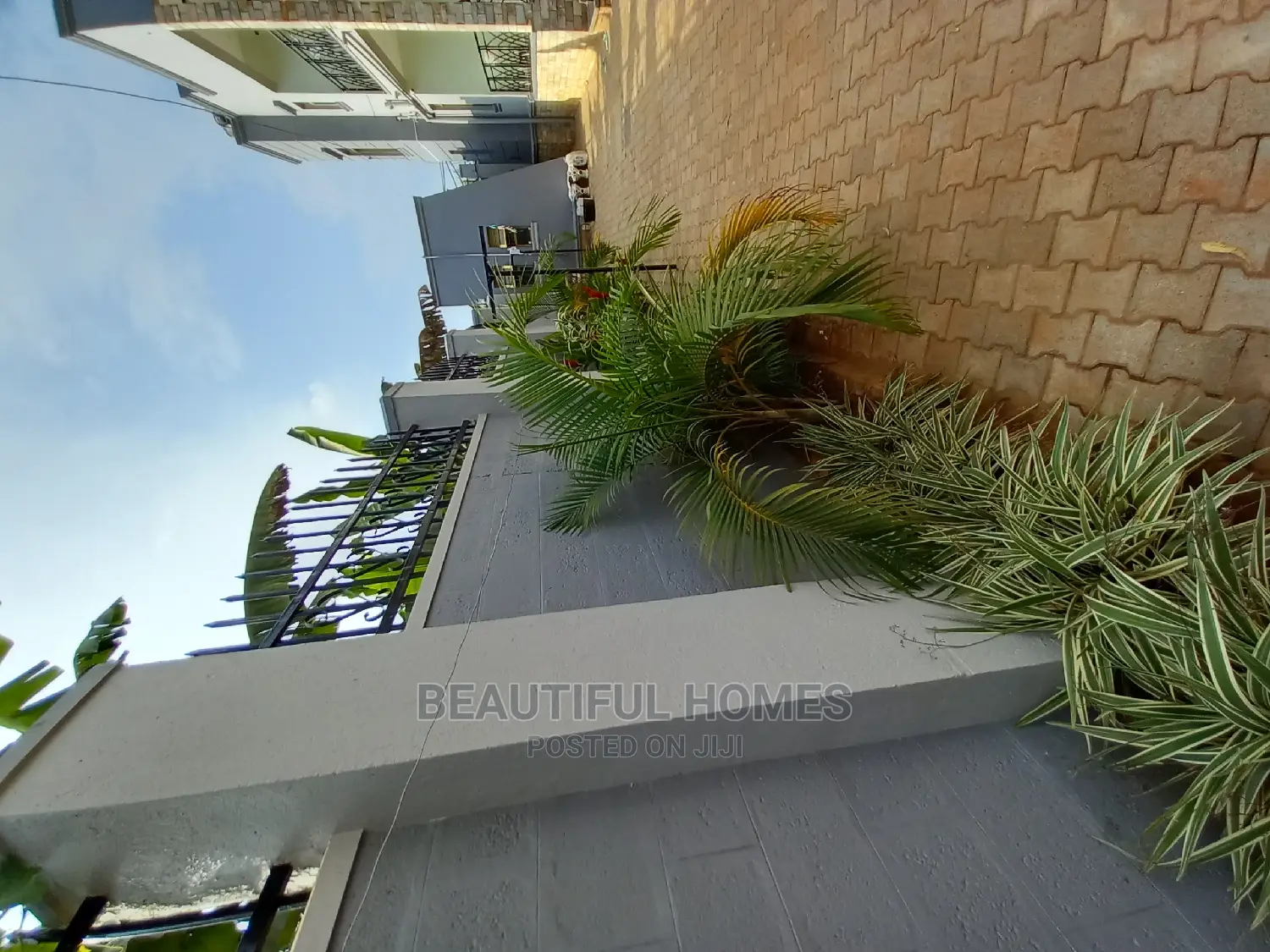 Furnished 4bdrm Mansion in Kira Nice for Sale in Kira
