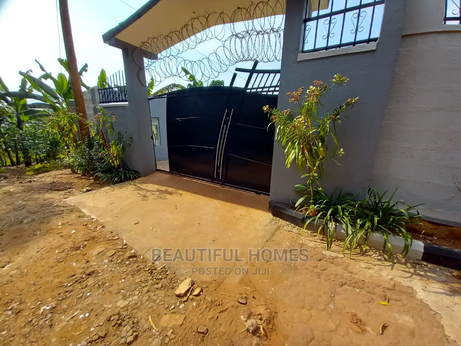 Furnished 4bdrm Mansion in Kira Nice for Sale in Kira