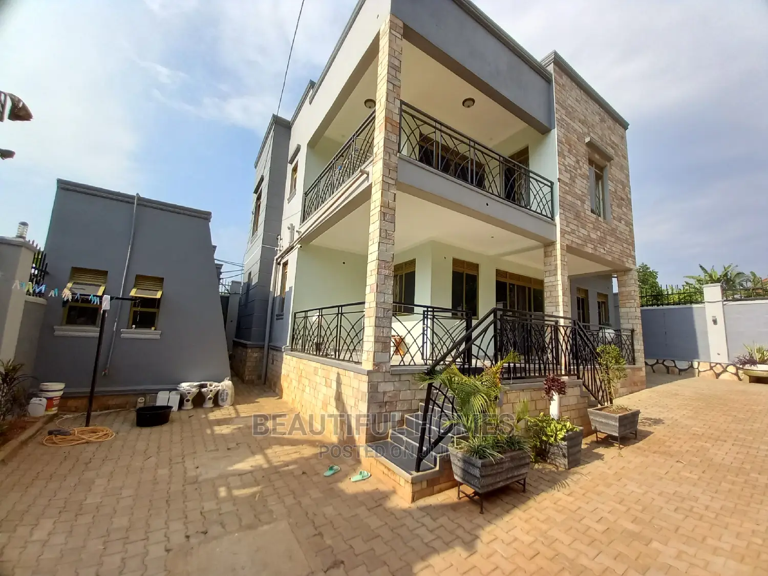 Furnished 4bdrm House in Kira Nice Place for Sale in Kira