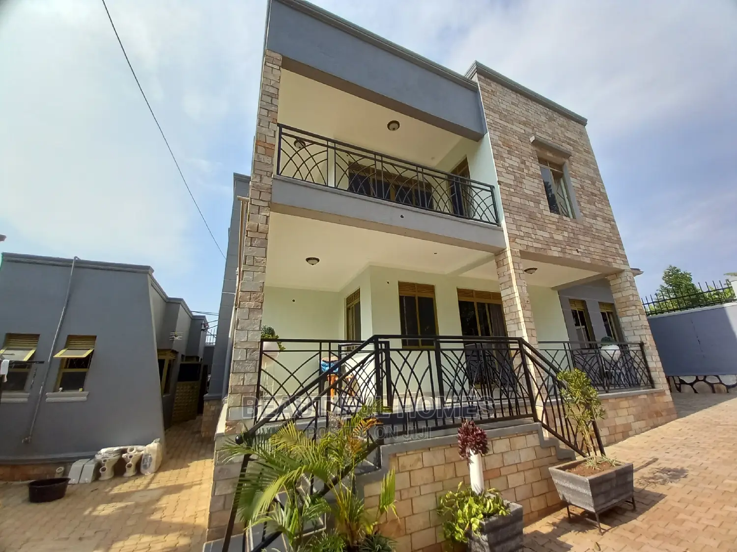 Furnished 4bdrm House in Kira Nice Place for Sale in Kira