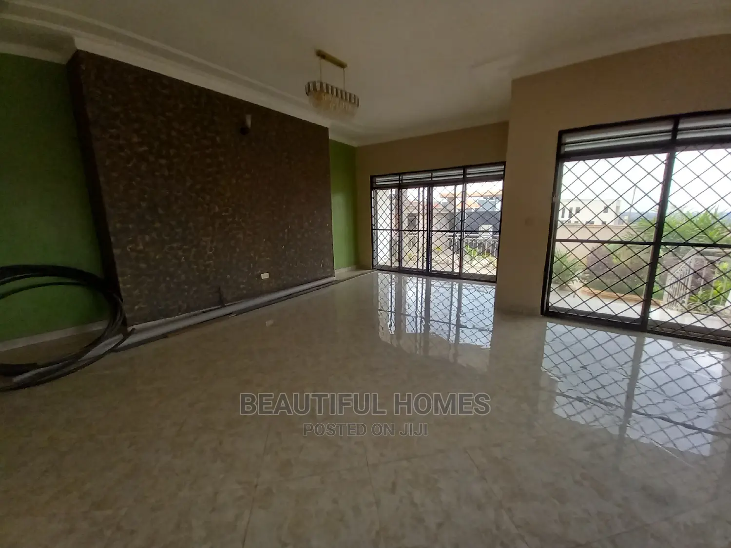 Furnished 4bdrm House in Kira Planned for Sale in Kira