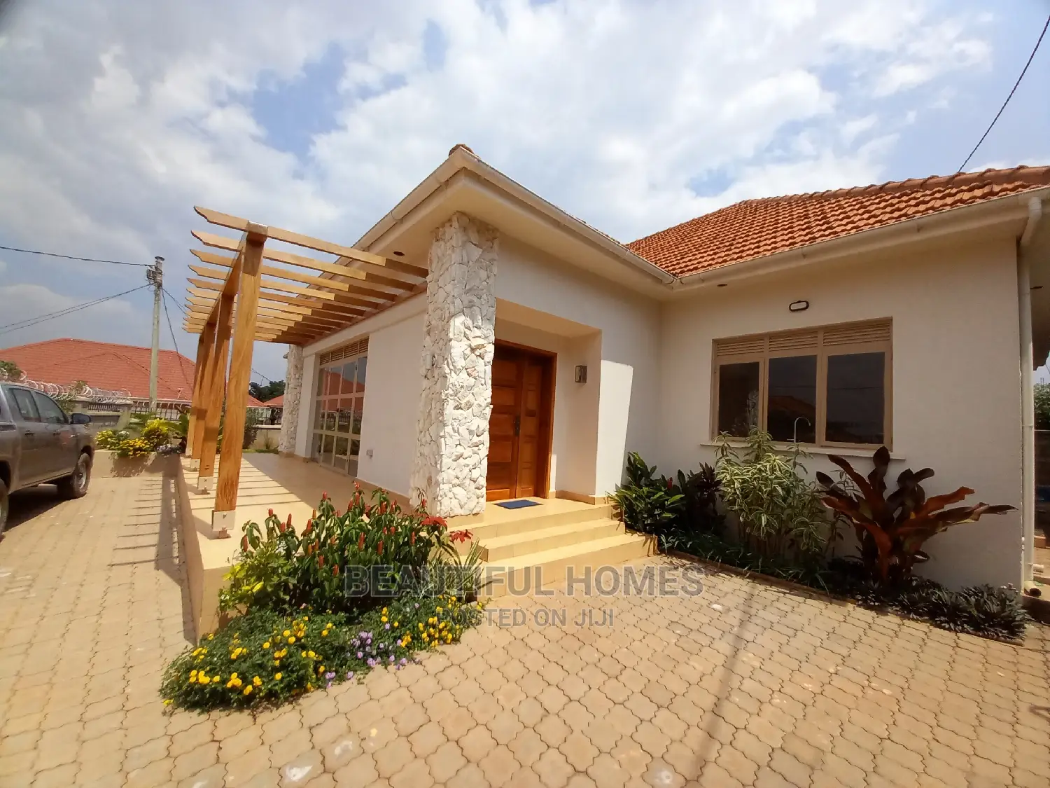 Furnished 4bdrm Bungalow in Mamerito Tarmack, Kira for Sale in Kira