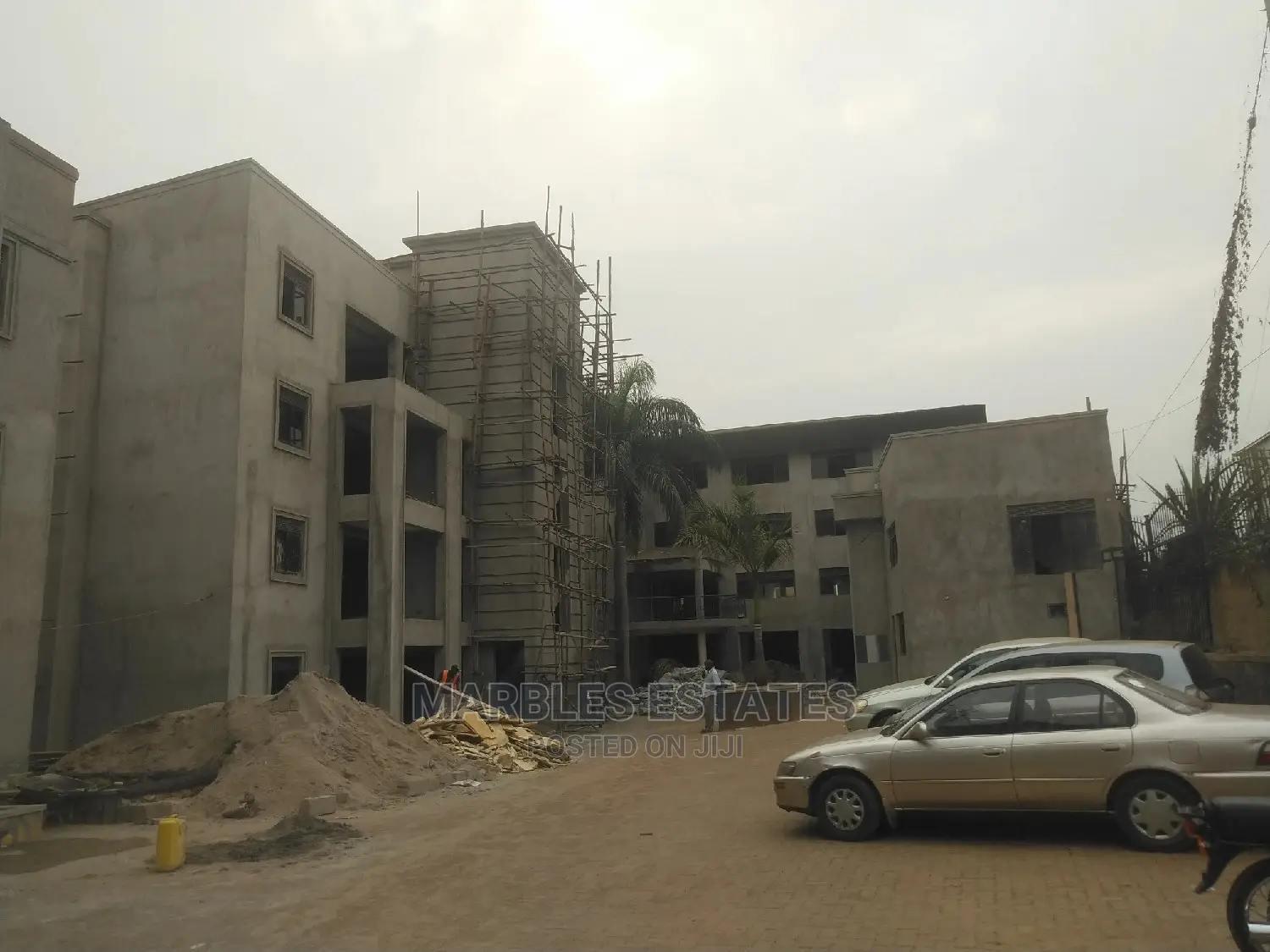 2bdrm Condo in Mbuya, Central Division for Sale in Central Division