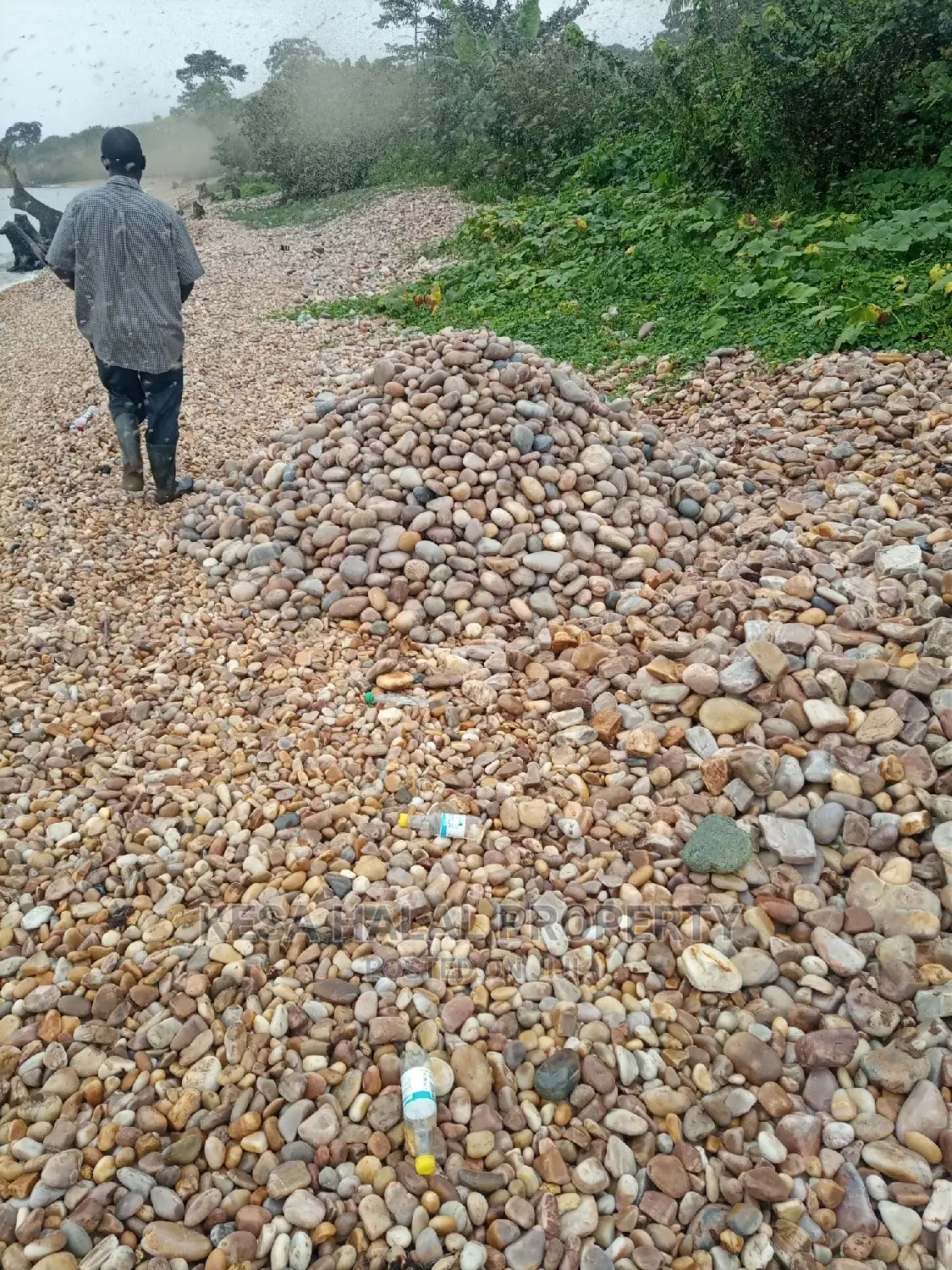 350 Acres for Sale at Koome Touching Lake in Kkome Islands