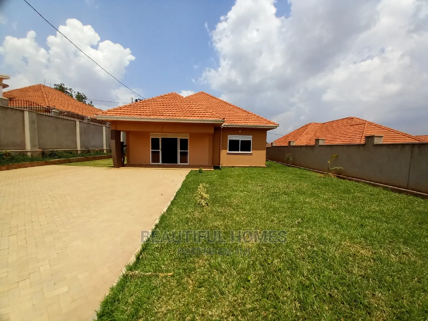 Furnished 4bdrm House in Kira for Sale in Kira