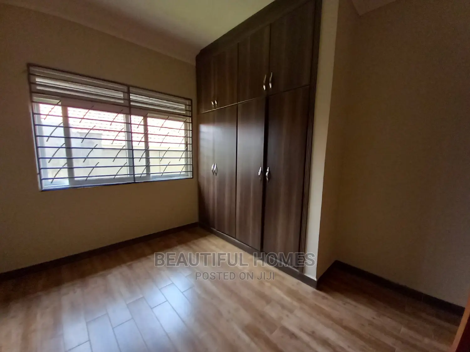 Furnished 4bdrm House in Kira for Sale in Kira