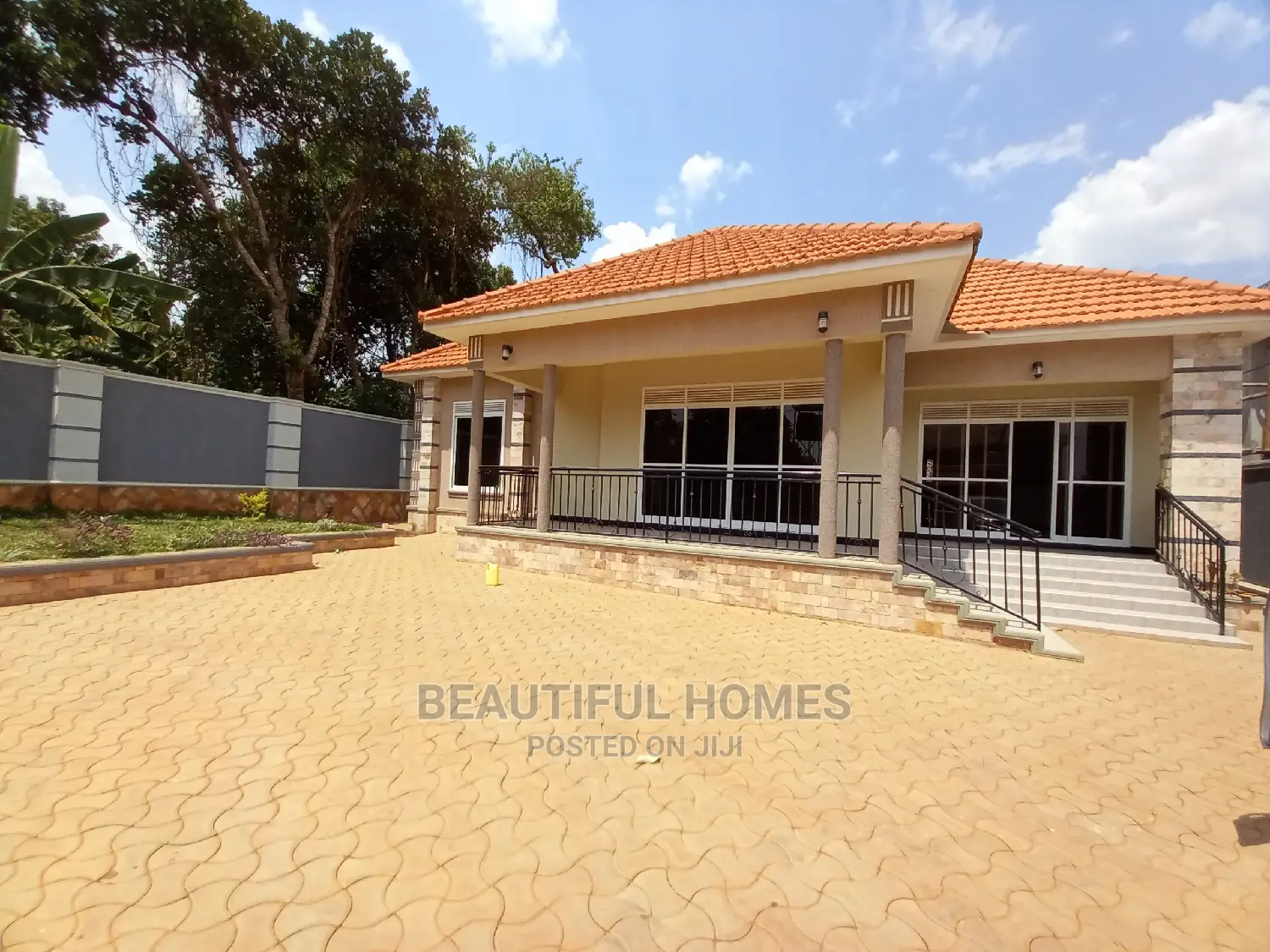 Furnished 4bdrm Bungalow in Kira for Sale in Kira