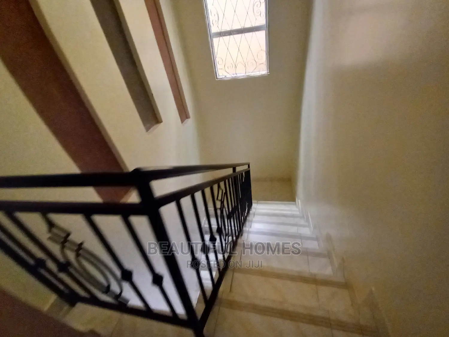 Furnished 4bdrm House in Kira Mamerito Road for Sale in Kira