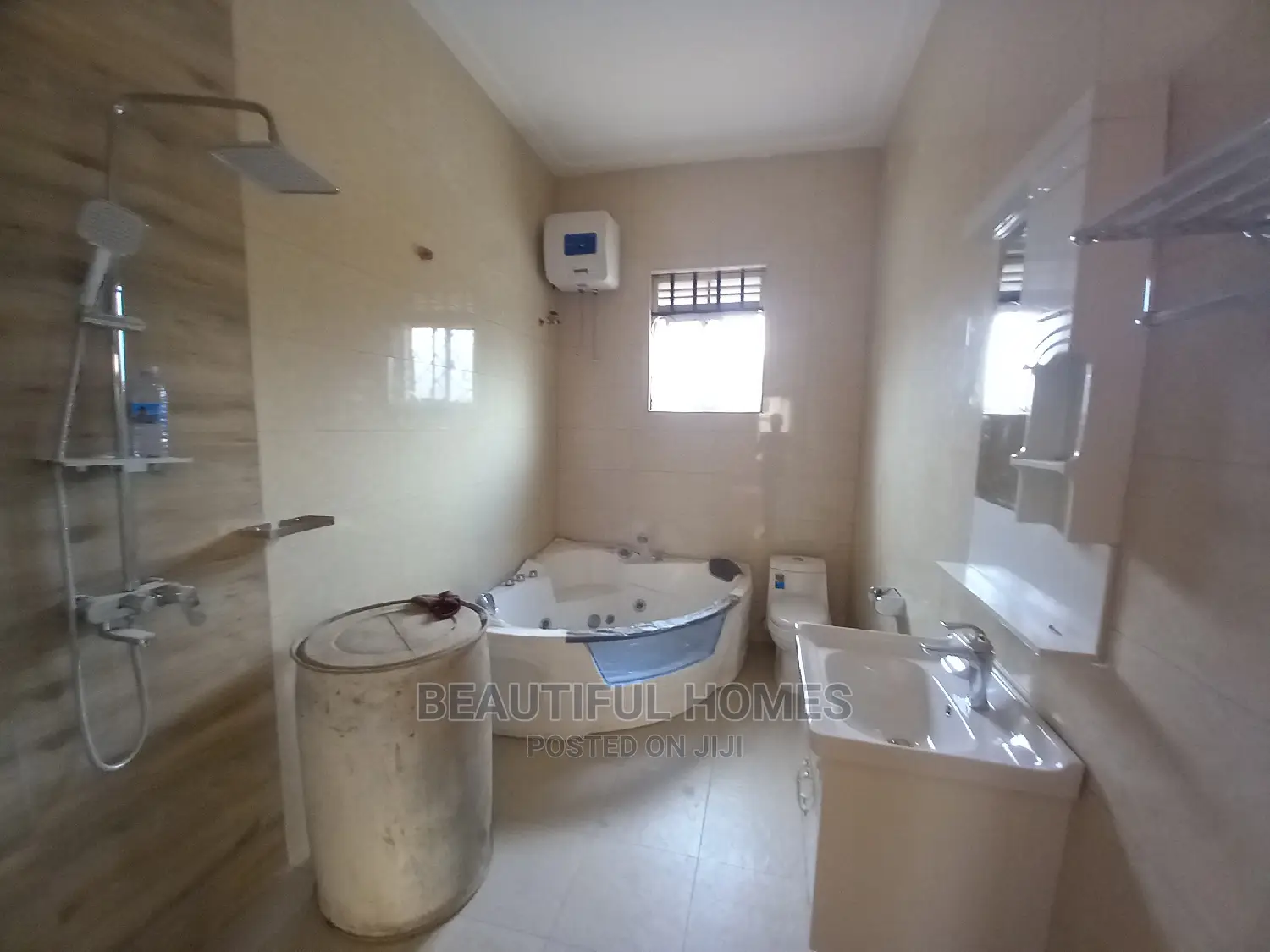 Furnished 4bdrm House in Kira Mamerito Road for Sale in Kira