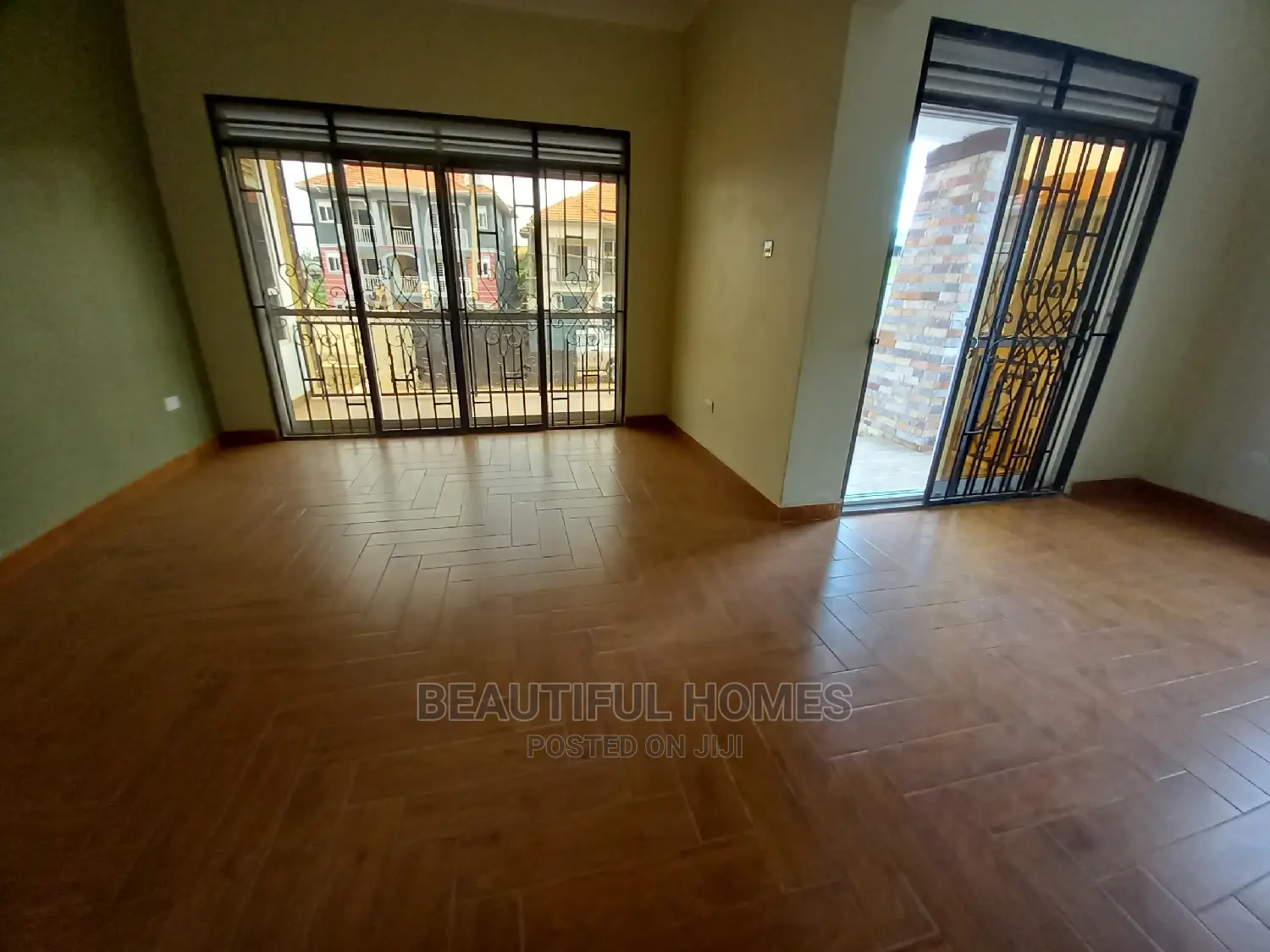 Furnished 4bdrm House in Kira Mamerito for Sale in Kira
