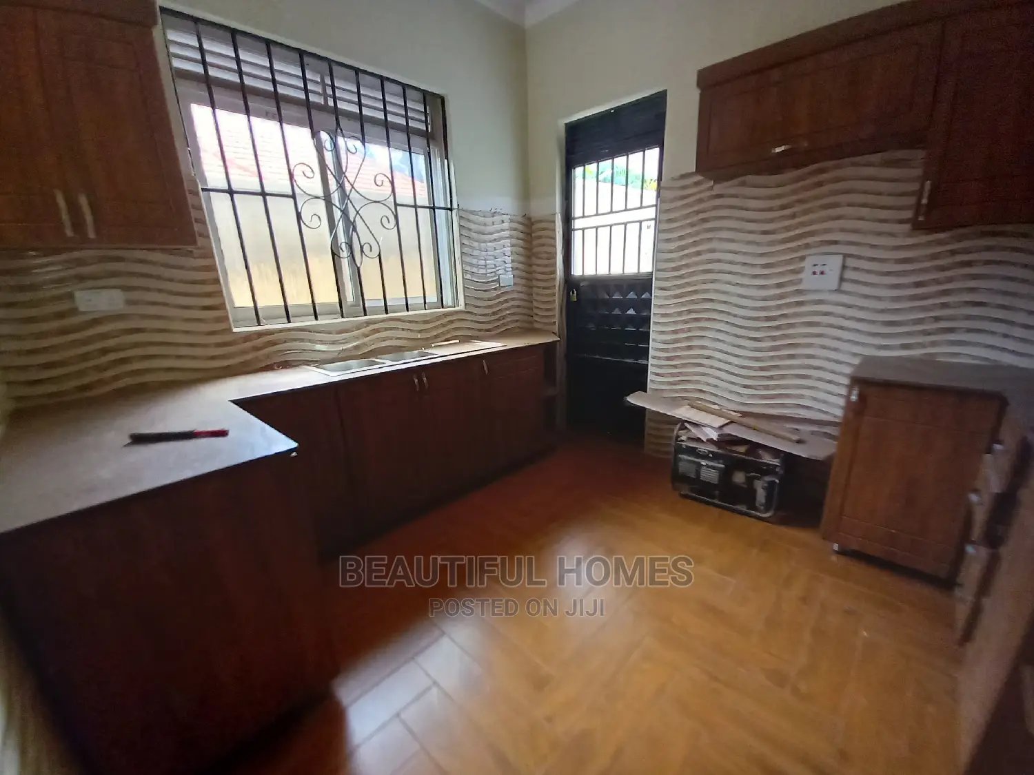 Furnished 4bdrm Bungalow in Gated Estate, Kira for Sale in Kira