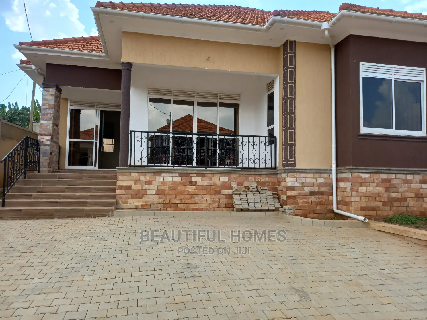 Furnished 4bdrm Bungalow in Gated Estate, Kira for Sale in Kira