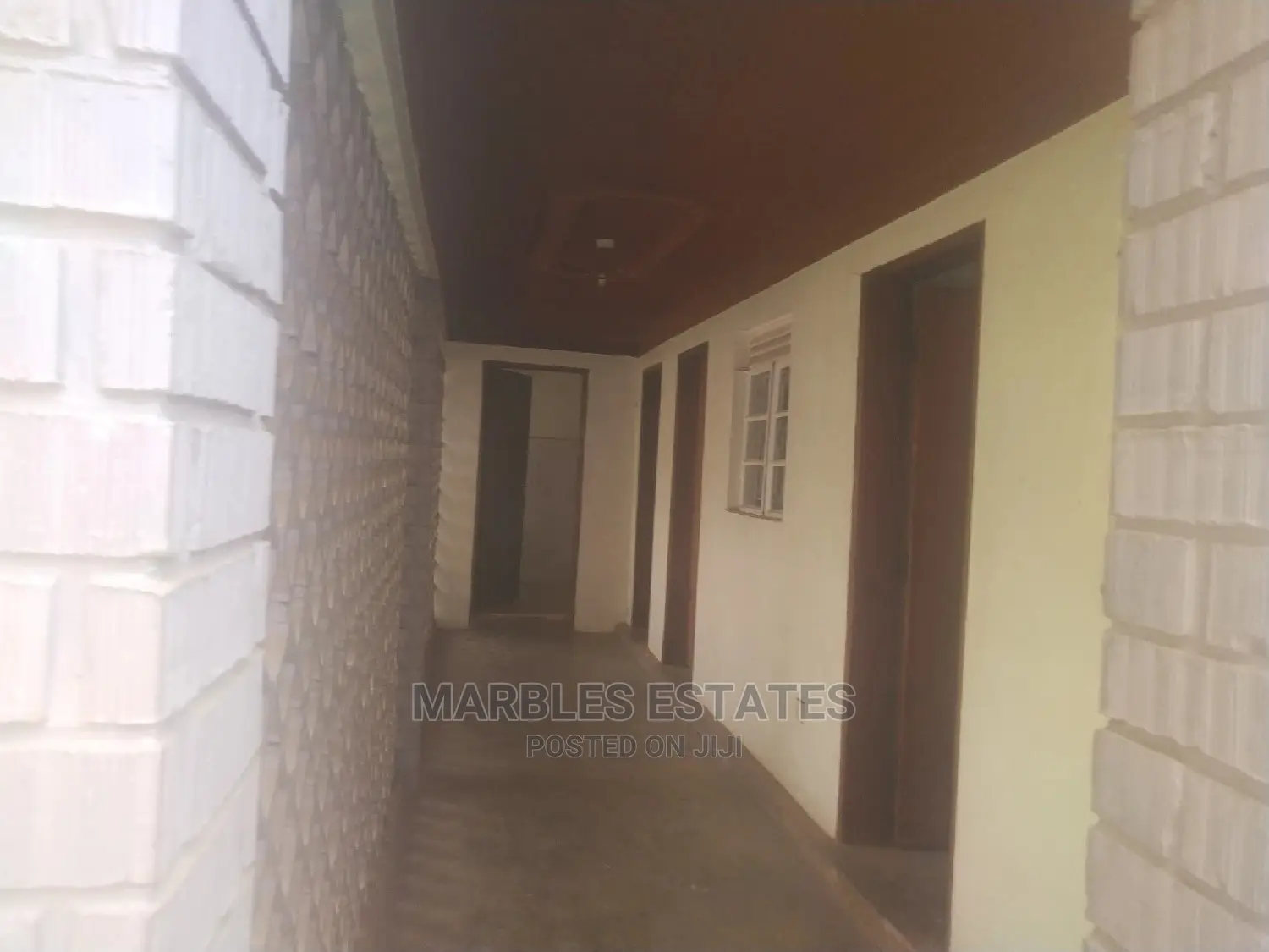 4bdrm Bungalow in Bugolobi, Central Division for Rent in Central Division