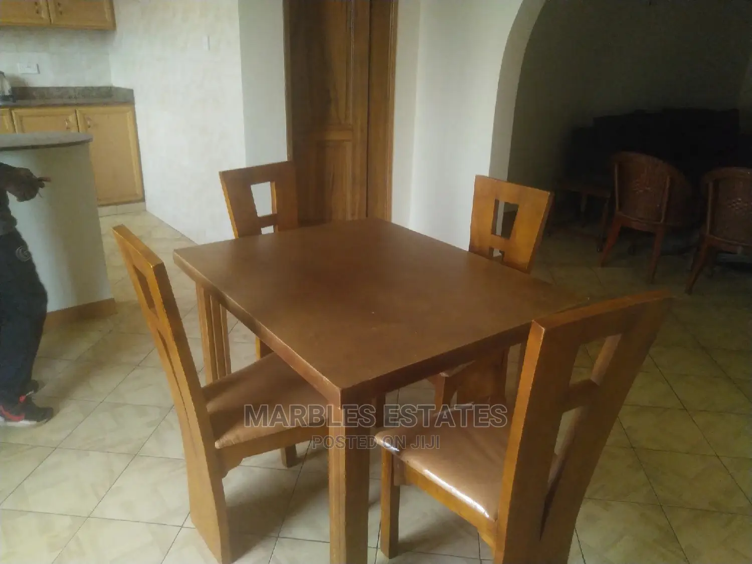 2bdrm Apartment in Bugolobi, Central Division for Rent in Central Division