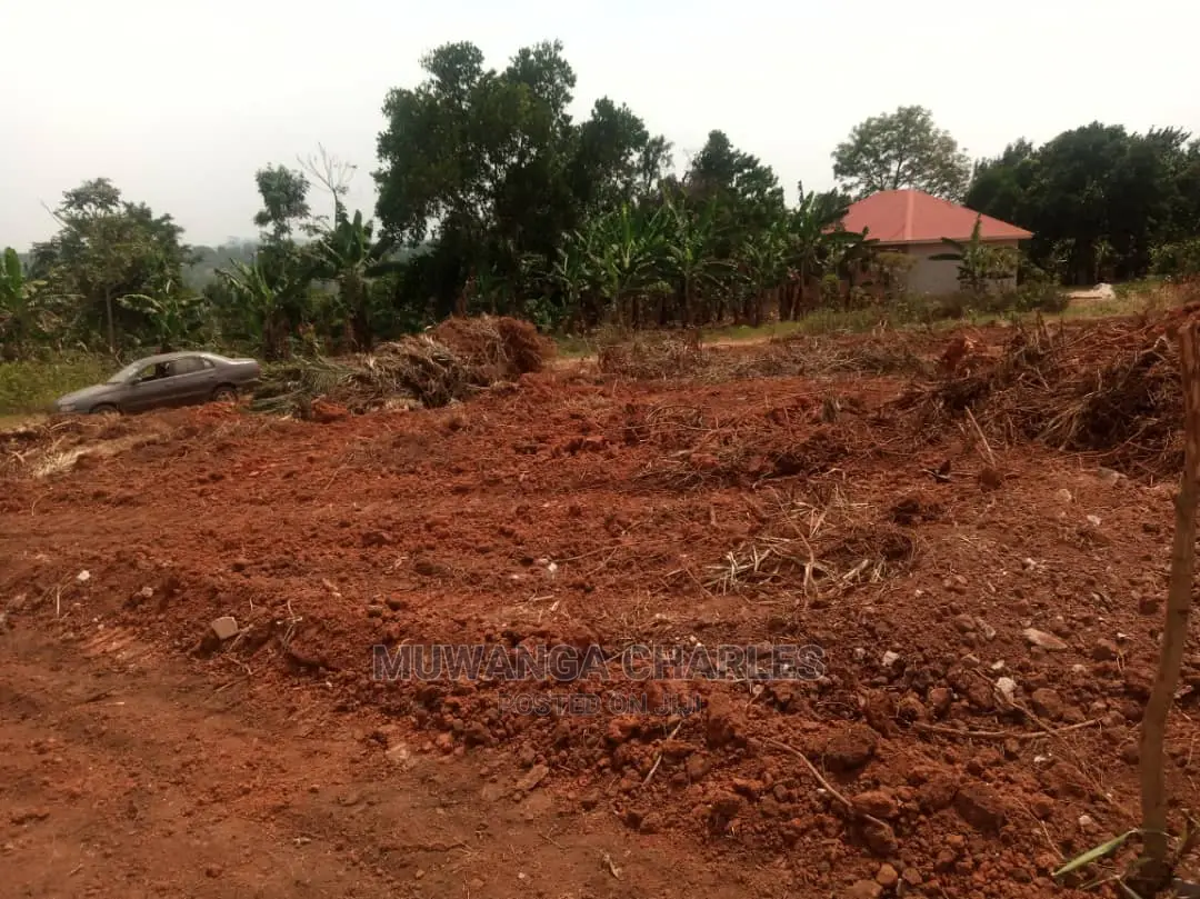 100by50ft for Sale in Buwate in Central Division