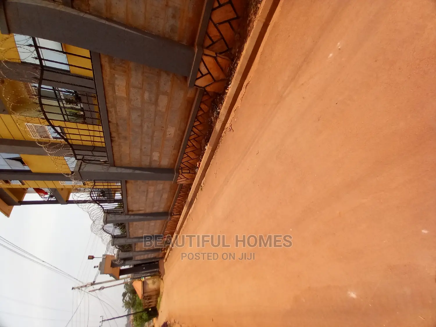 Furnished 2bdrm Apartment in Kira Tarmack, Central Division for Sale in Central Division