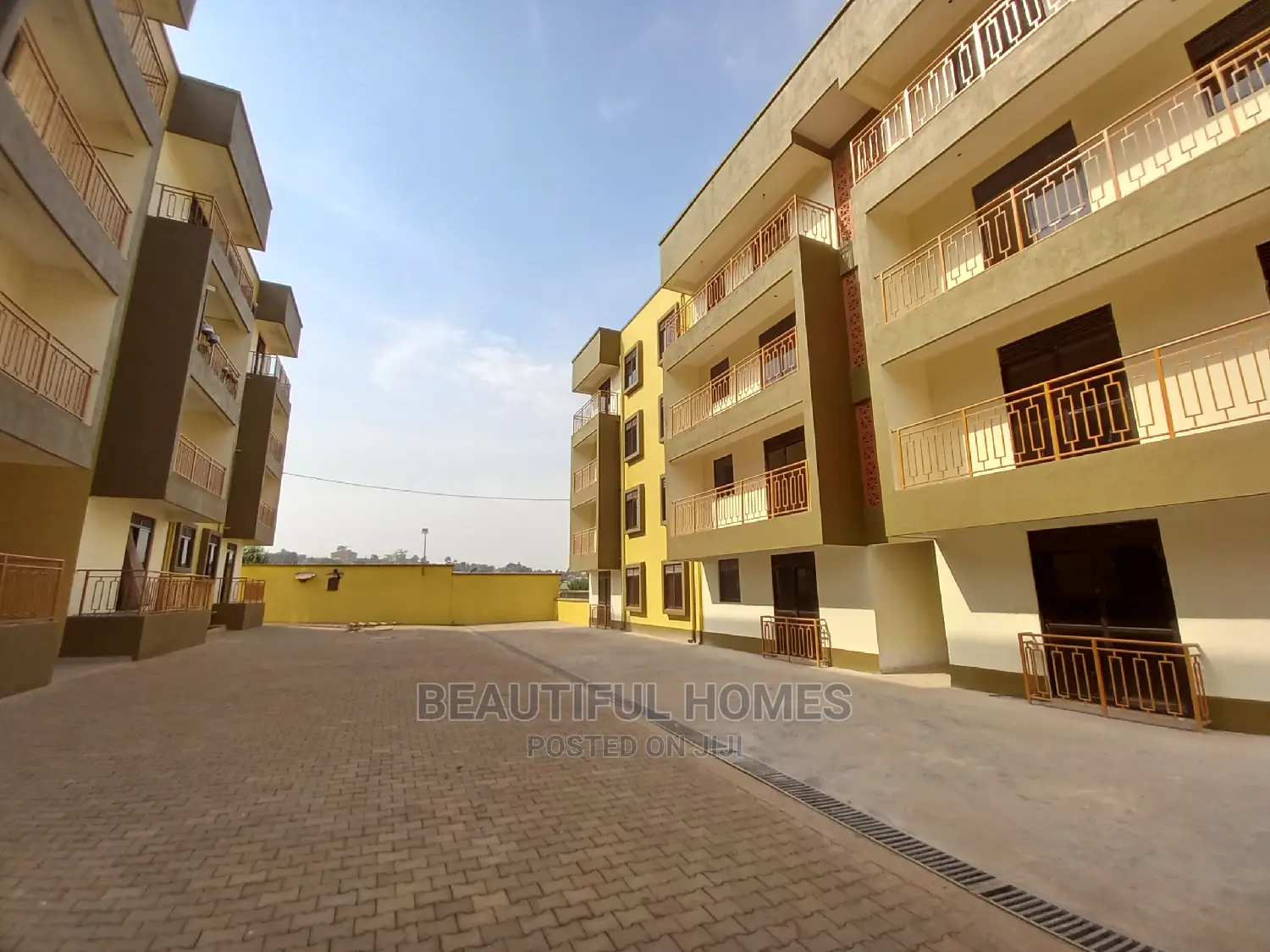 Furnished 3bdrm Condo in Kisaasi, Central Division for Sale in Central Division