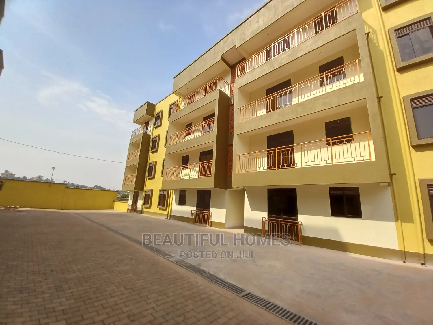 Furnished 3bdrm Condo in Kisaasi, Central Division for Sale in Central Division