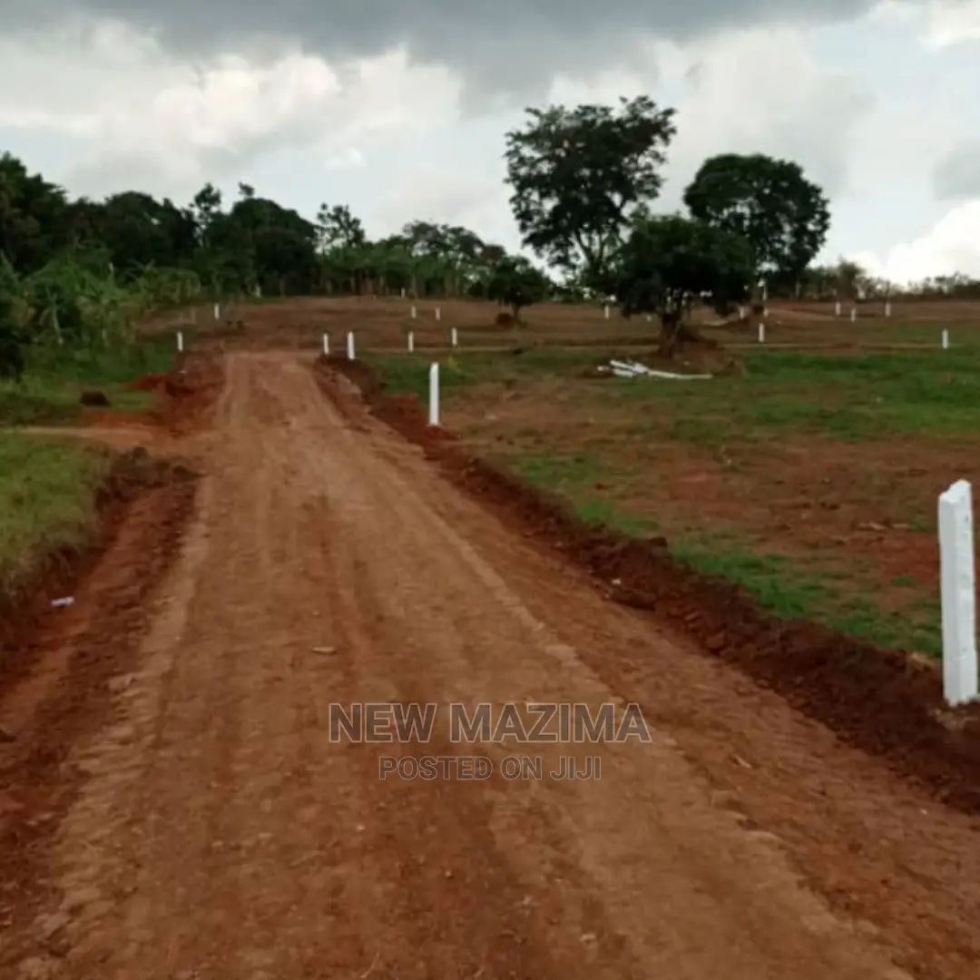 Very Brand New Sweet Estate With Ready Title Near Pari Pari in Central Division