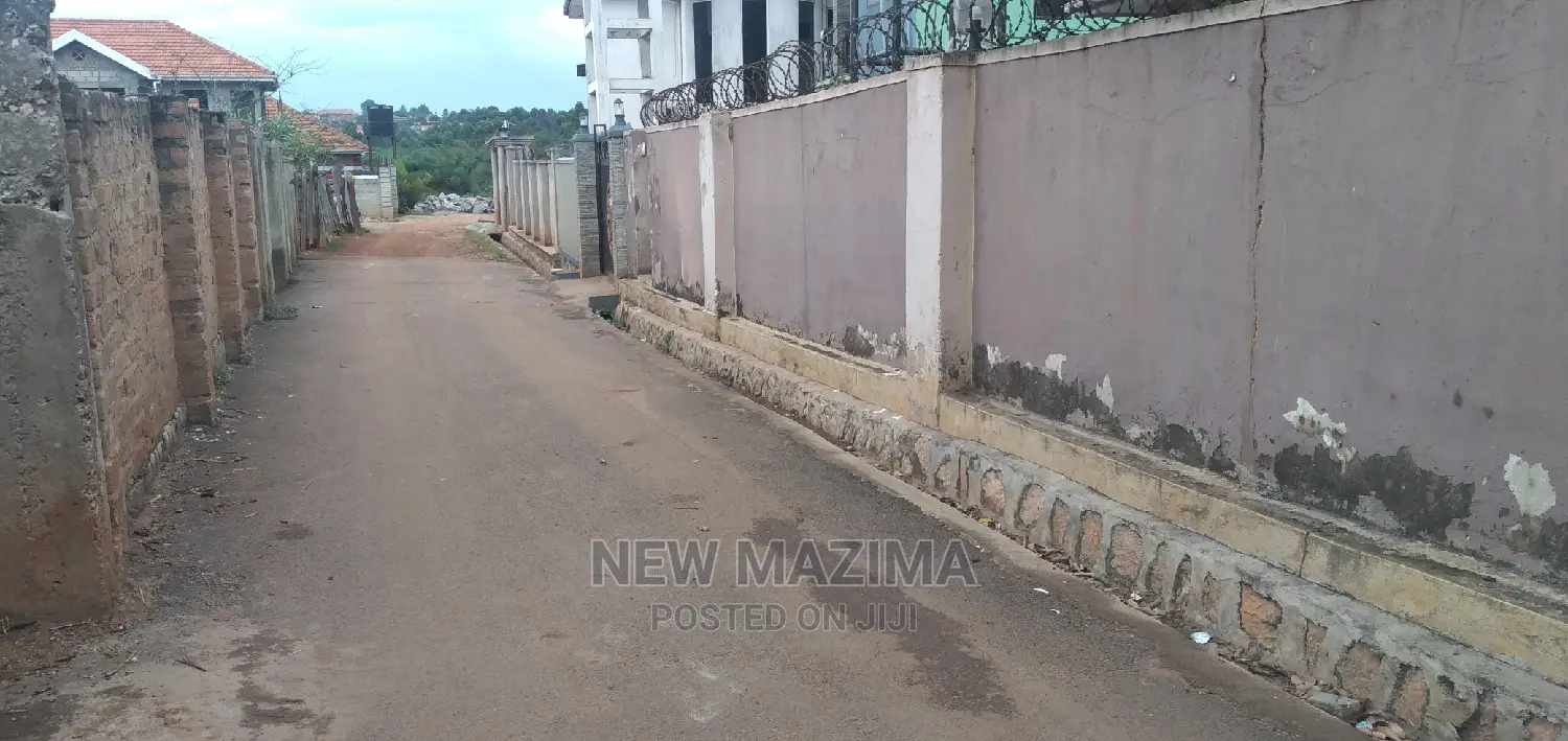 Bunga Plot on Done Harm Lane in Central Division