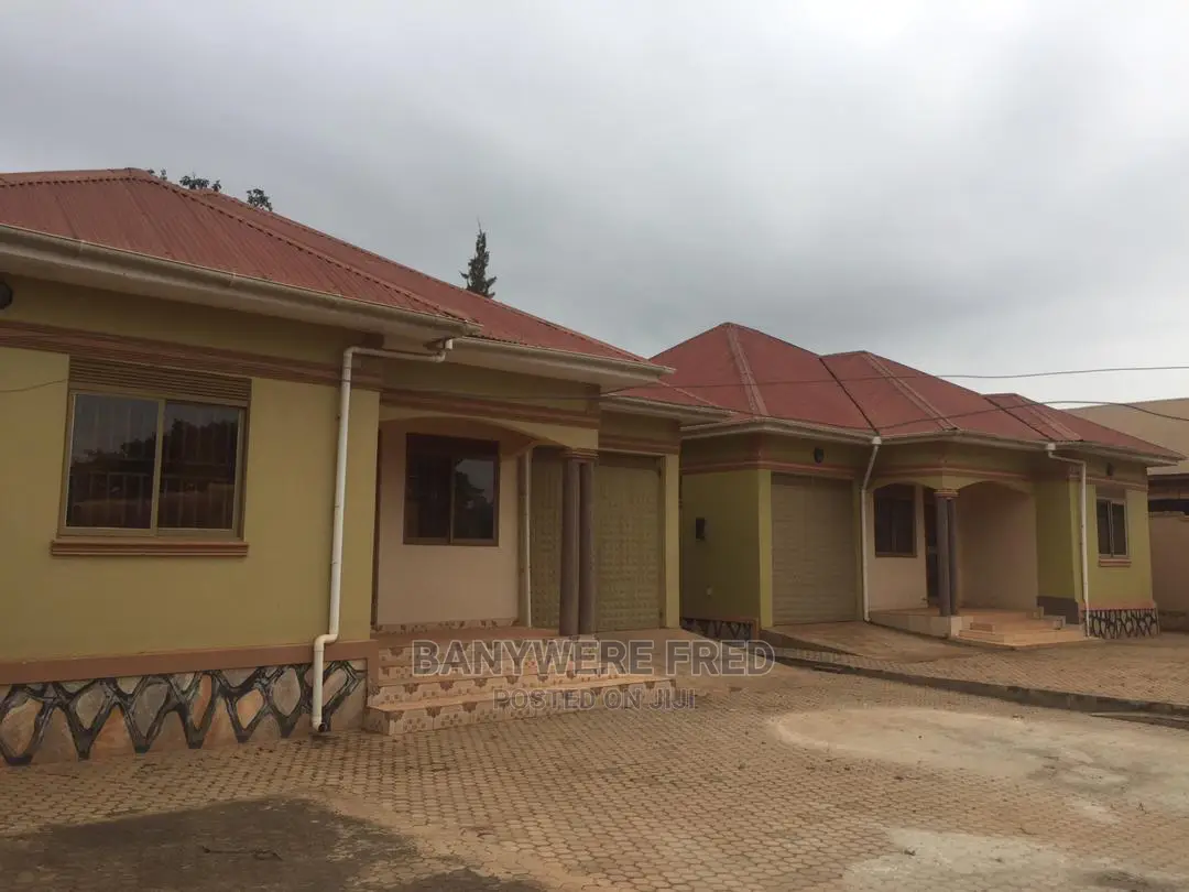 50/100 Plot for Sale With Ahouse in Kiguga in Goma
