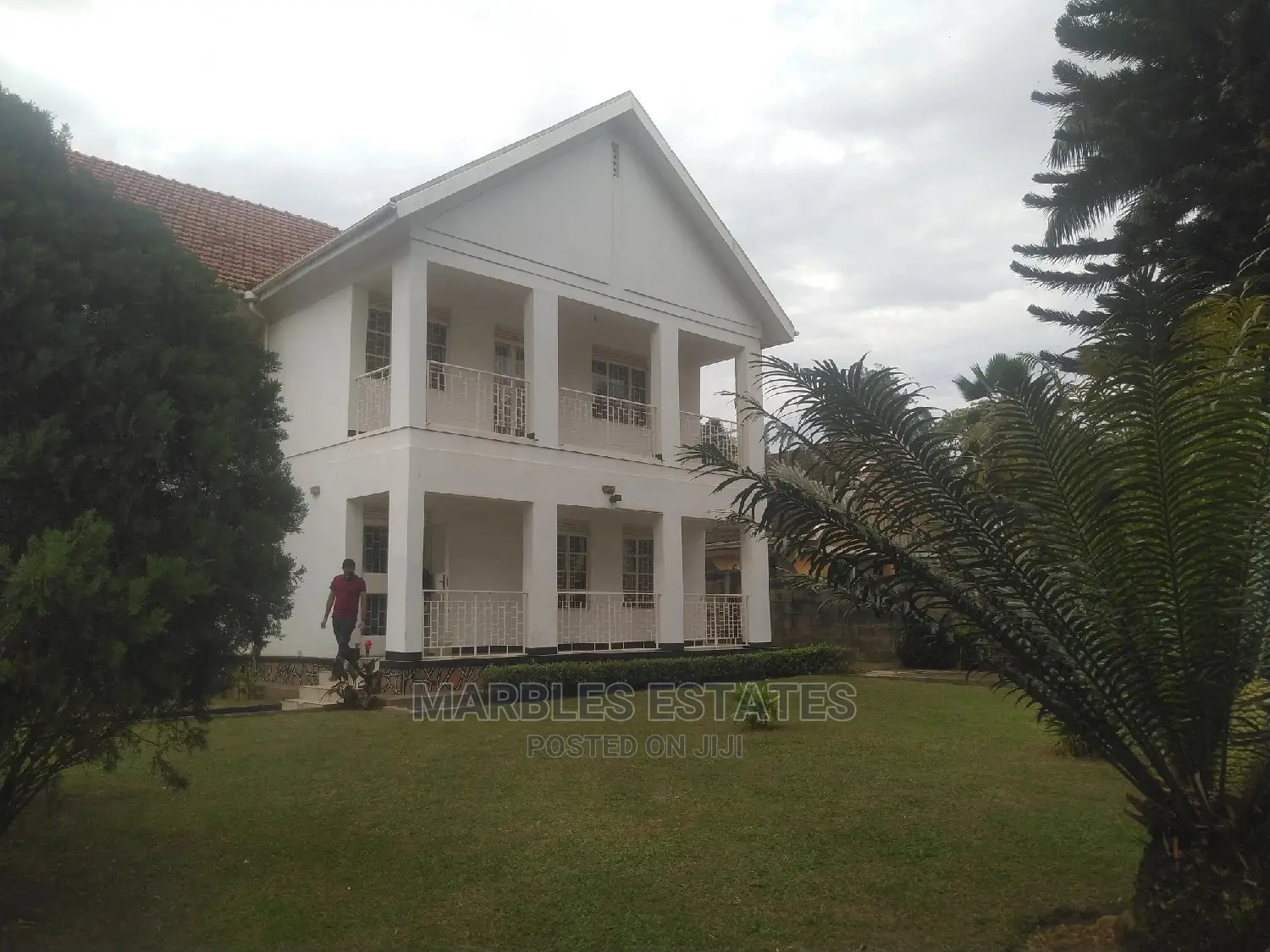5bdrm Apartment in Bugolobi, Central Division for Rent in Central Division