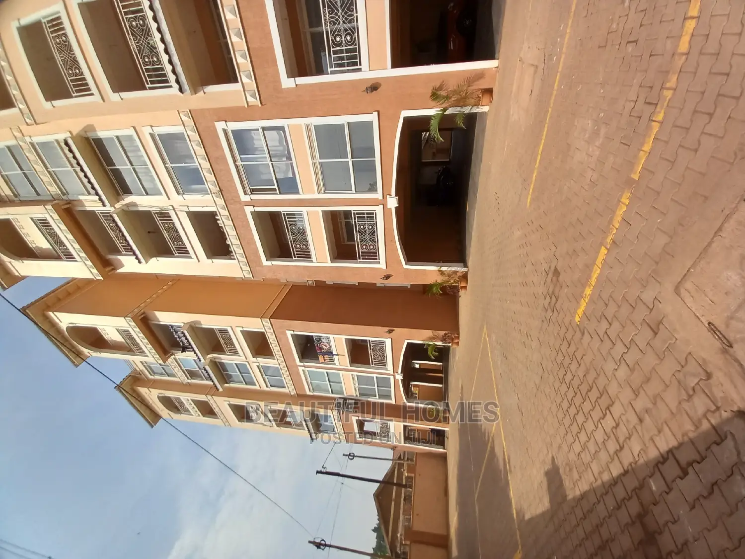 Furnished 2bdrm Condo in Bukoto, Central Division for Sale in Central Division